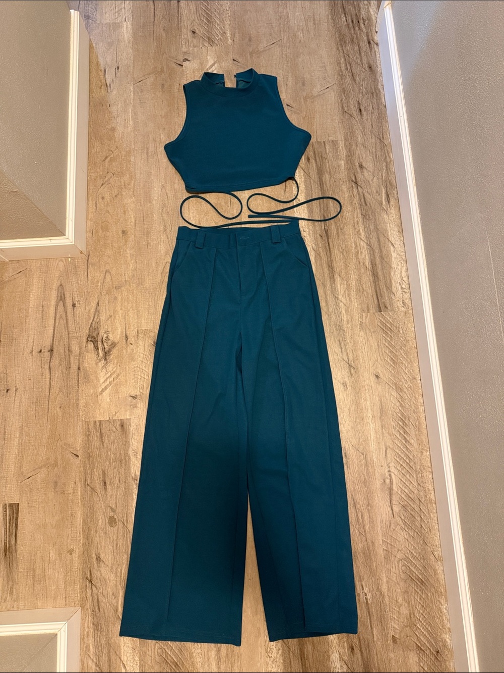 SHEIN Teal High-Waist Wide-Leg Pants & Mock-Neck Crop Top Set
